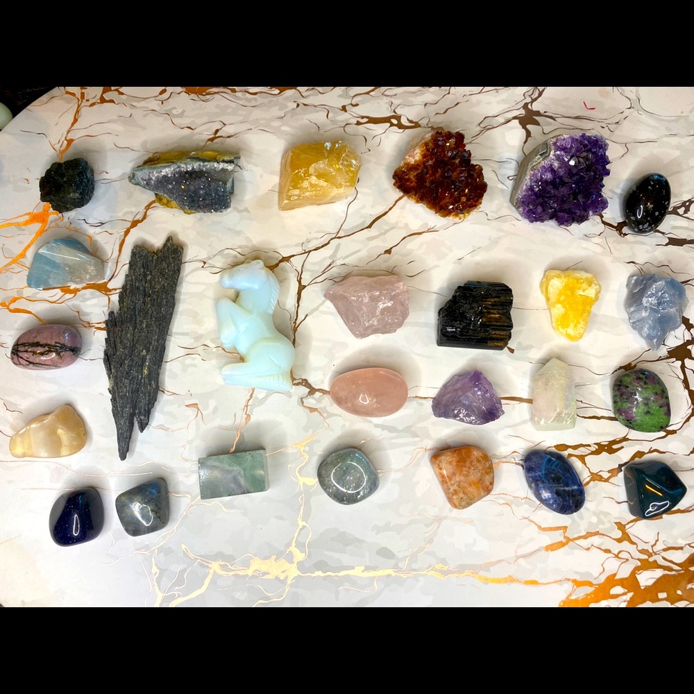 Huge assorted lot of crystals gems collection